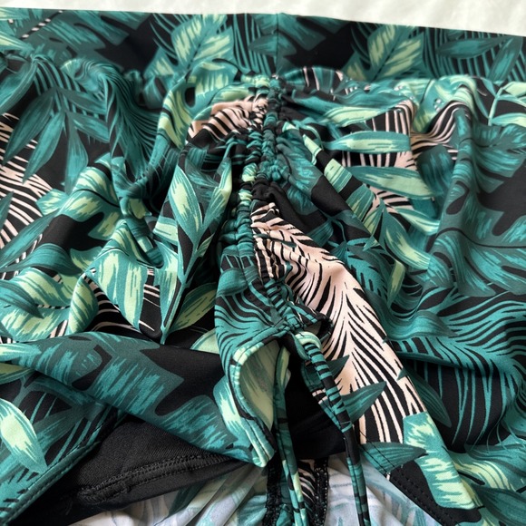 Cacique Swim Skirt Size 20 Green Tropical Palm Print Beach Holiday Slimming - Picture 5 of 9